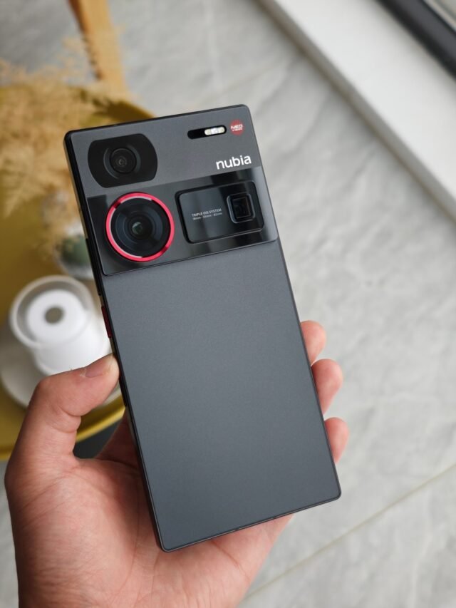 Nubia Z60 Ultra: 6000mAh की बैटरी और 64MP का क्वाड रियर कैमरा